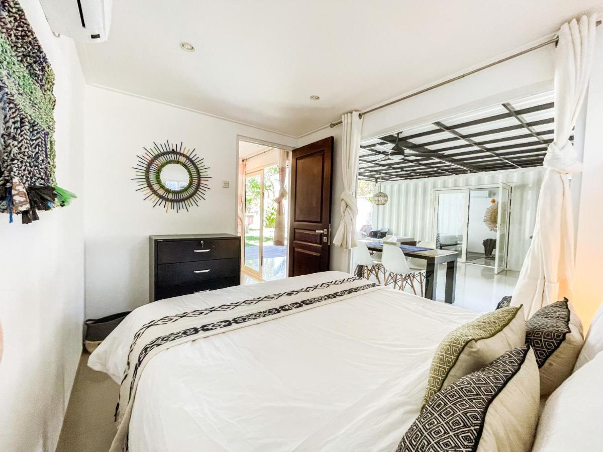 Villa Kotak Surfers Escape Reopening Rates Apply Now Selong Belanak Dış mekan fotoğraf