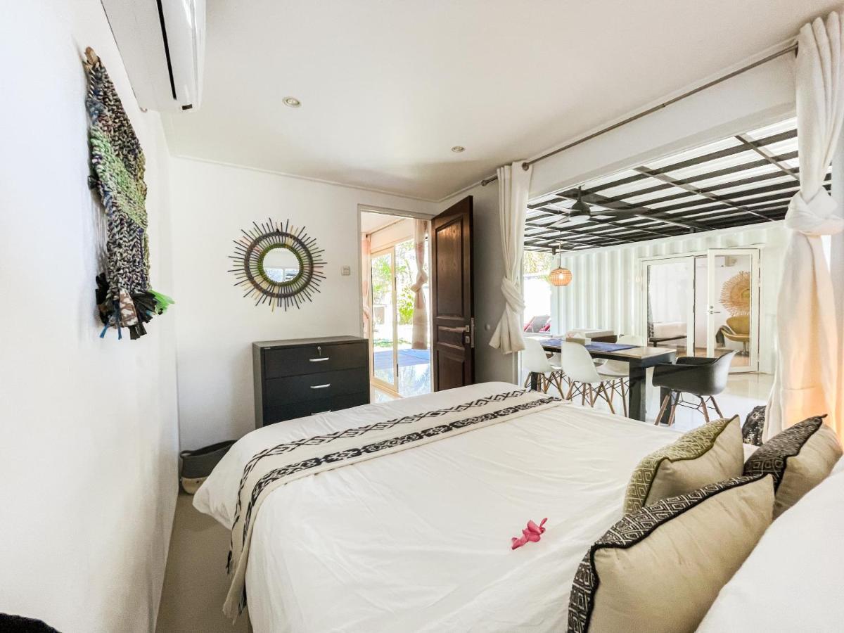 Villa Kotak Surfers Escape Reopening Rates Apply Now Selong Belanak Dış mekan fotoğraf